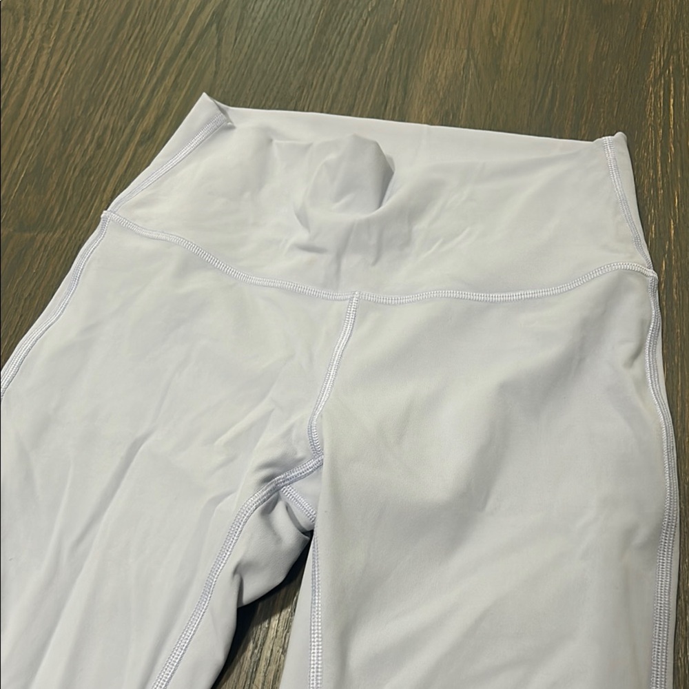 White High-Waisted Leggings - Picture 3 of 5